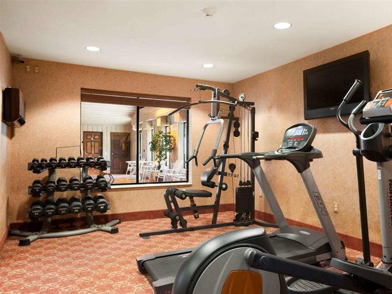 Ramada By Wyndham Wisconsin Dells I-90 Lake Delton Exterior foto