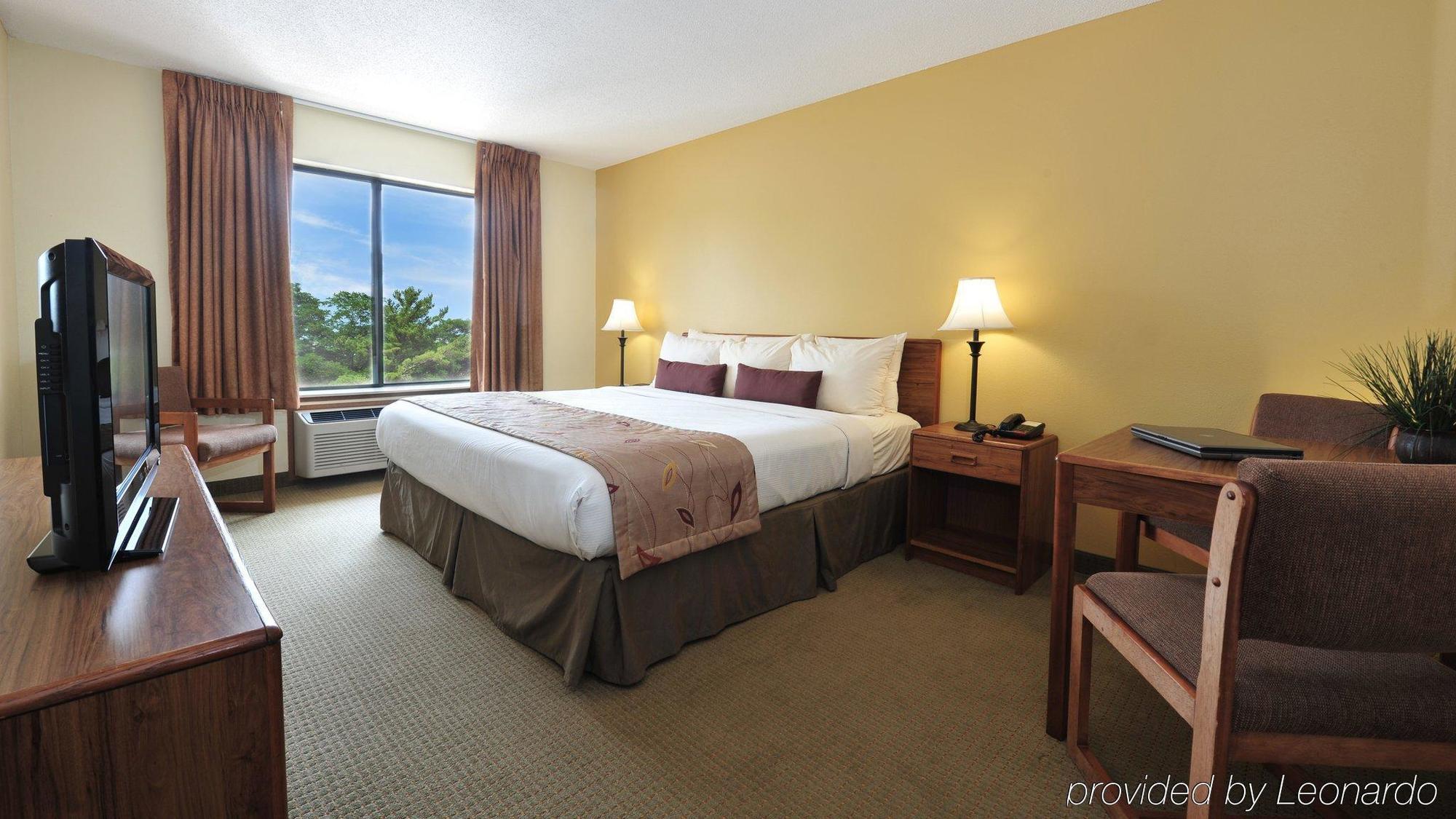 Ramada By Wyndham Wisconsin Dells I-90 Lake Delton Exterior foto