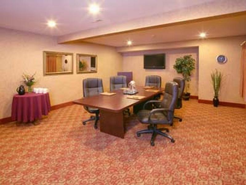 Ramada By Wyndham Wisconsin Dells I-90 Lake Delton Exterior foto