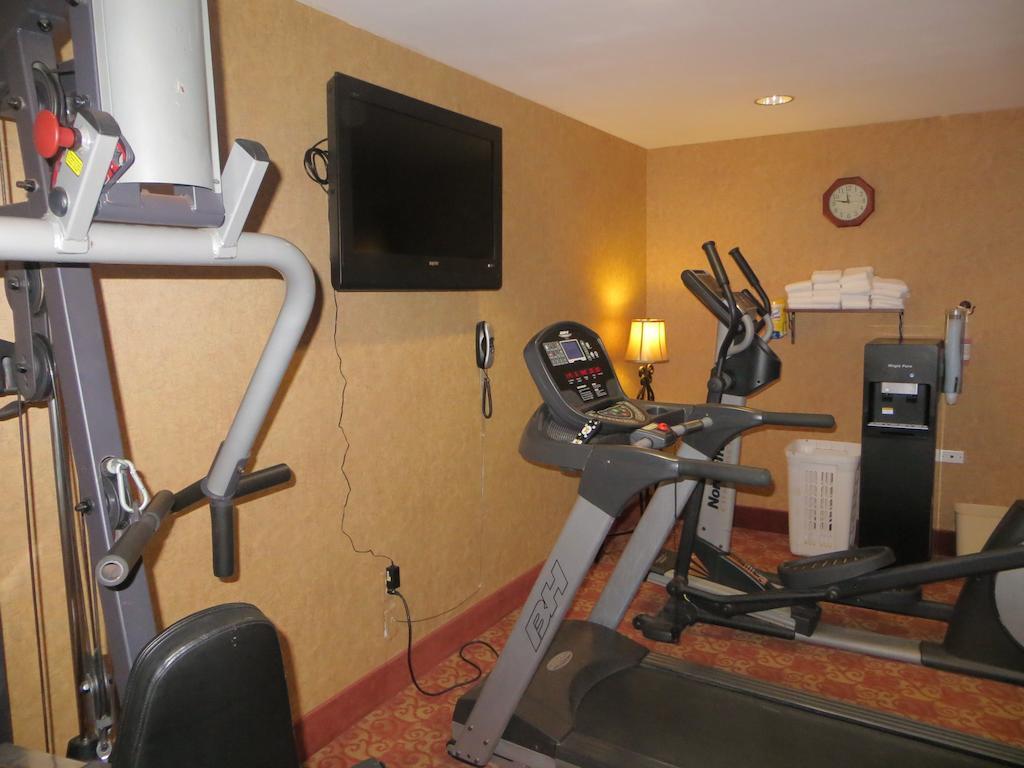Ramada By Wyndham Wisconsin Dells I-90 Lake Delton Exterior foto