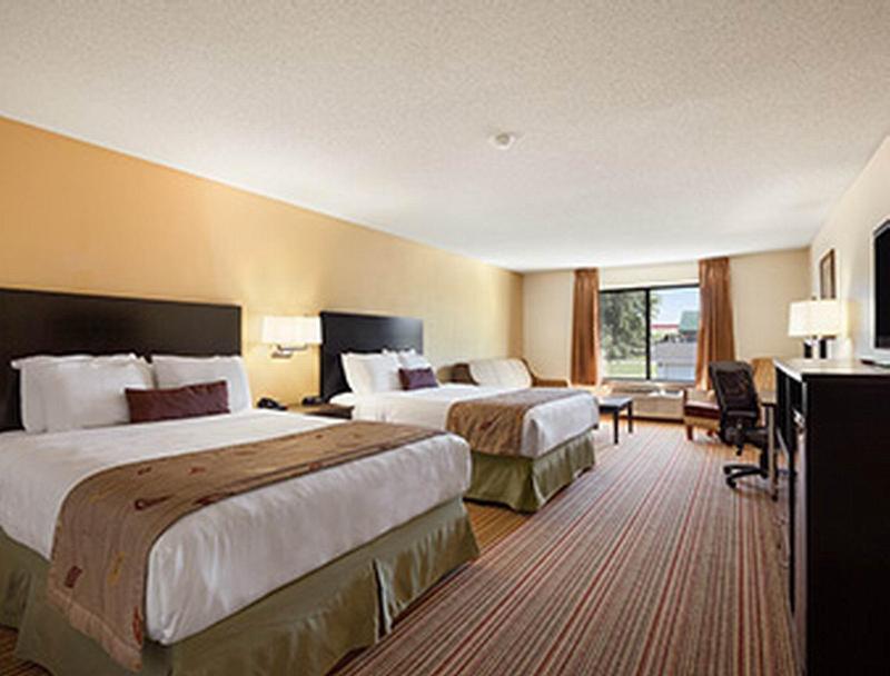 Ramada By Wyndham Wisconsin Dells I-90 Lake Delton Exterior foto